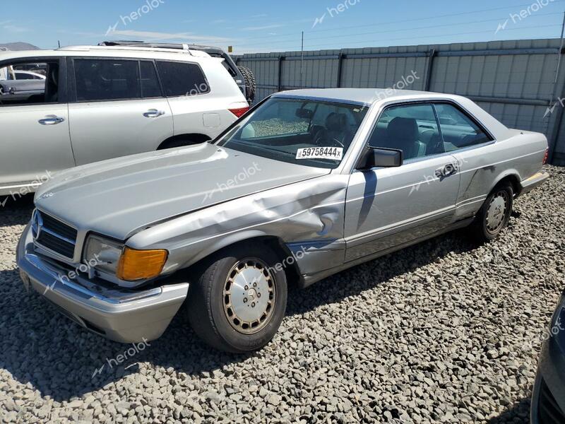 MERCEDES-BENZ 560 SEC 1986 white  gas WDBCA45D8GA227999 photo #1