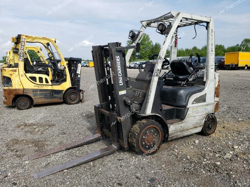 NISSAN FORKLIFT 2015 silver   CP1F29W7677 photo #3