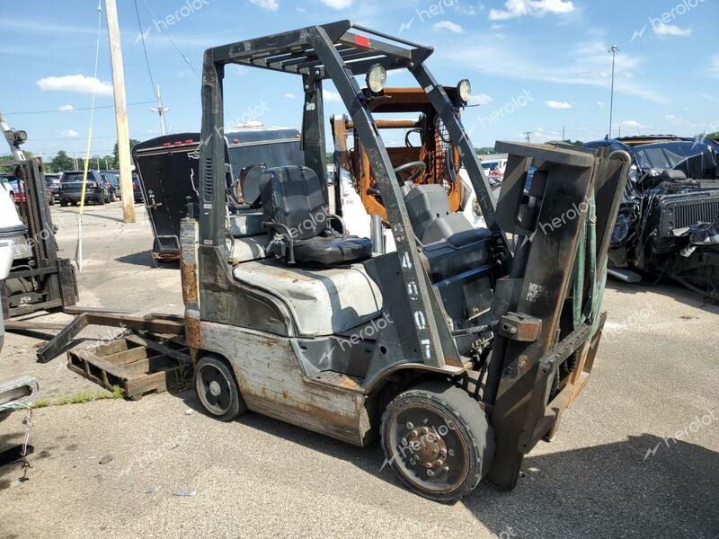 NISSAN FORKLIFT 2004 silver   CPL029P0744 photo #1