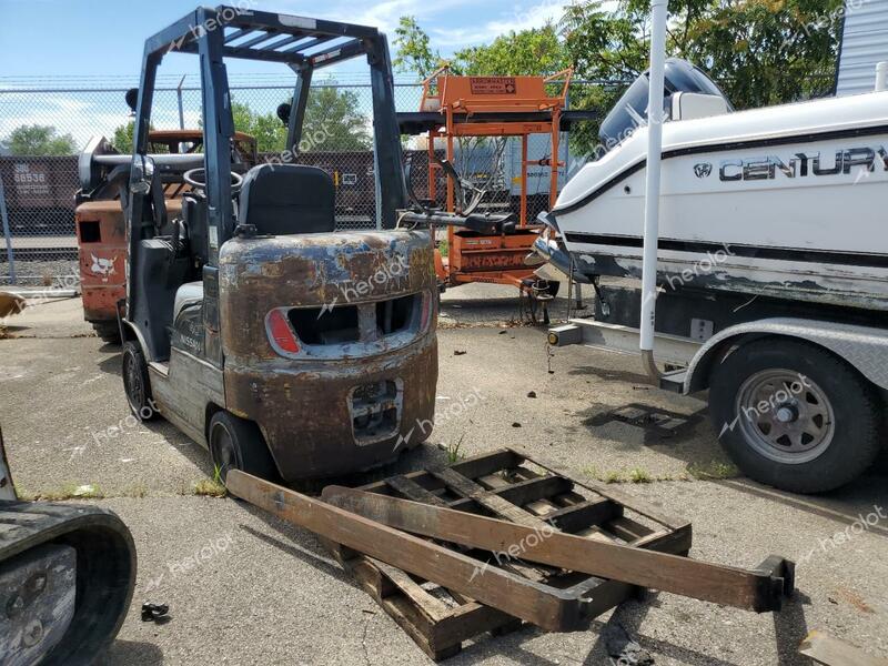 NISSAN FORKLIFT 2004 silver   CPL029P0744 photo #4