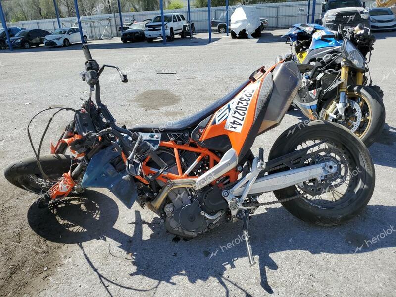 KTM 690 SMC R 2024 orange  gas VBKLSV402RM762152 photo #4