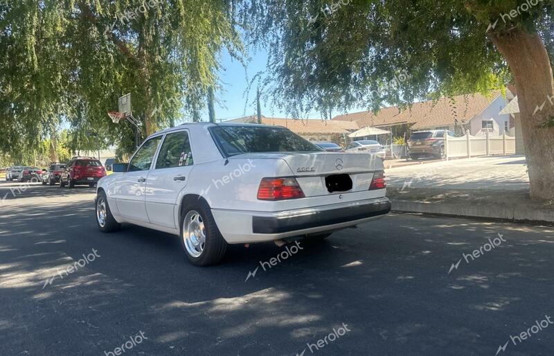 MERCEDES-BENZ 400 E 1992 white sedan 4d gas WDBEA34E4NB705887 photo #4