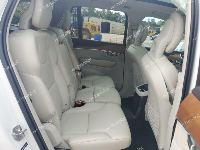 VOLVO XC90 T8 RE 2021 white  hybrid engine YV4BR0CK6M1705426 photo #4