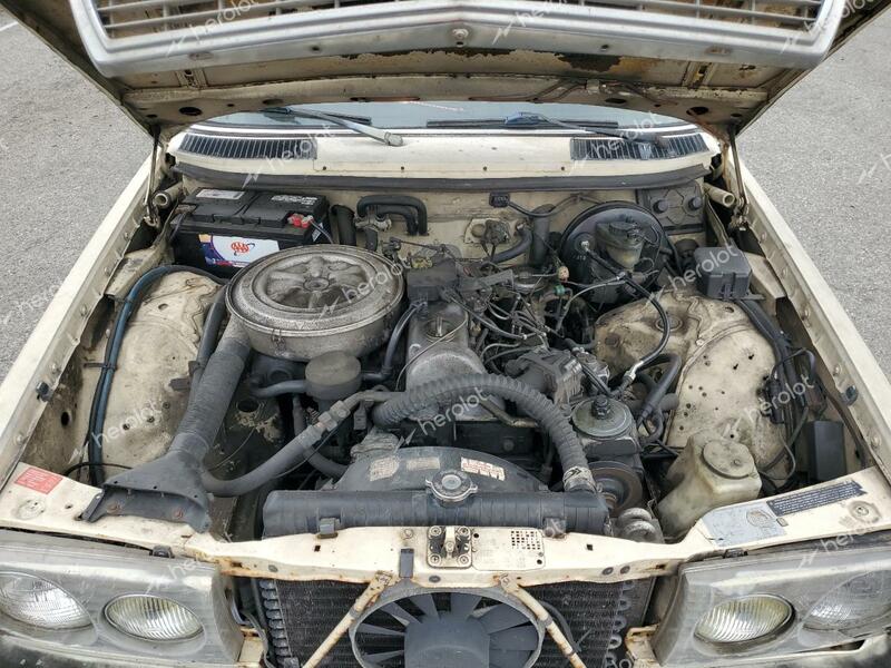 MERCEDES-BENZ 240 D 1983 beige  diesel WDBAB23A2DB387352 photo #4