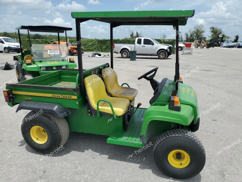 JOHN DEER GATOR 2015 green   1M04X2SJHFM101811 photo #1