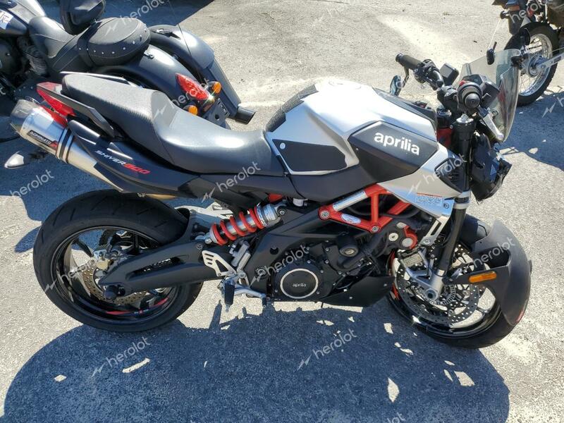 APRILIA SHIVER SL7 2018 black   ZD4KHU004JS000022 photo #1