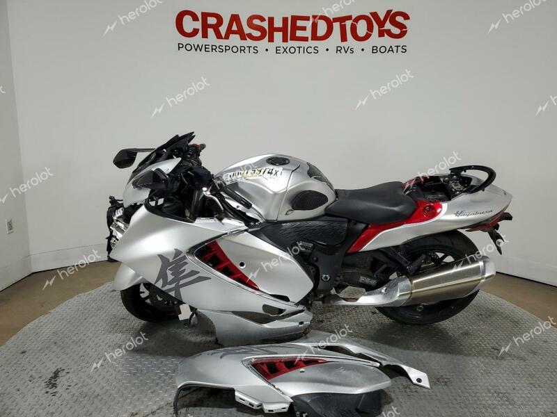 SUZUKI GSX1300 RR 2022 silver  gas JS1EJ11D7N7100048 photo #4