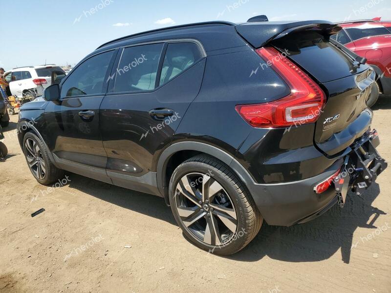 VOLVO XC40 ULTIM 2023 black  gas YV4L12UX4P2976632 photo #3