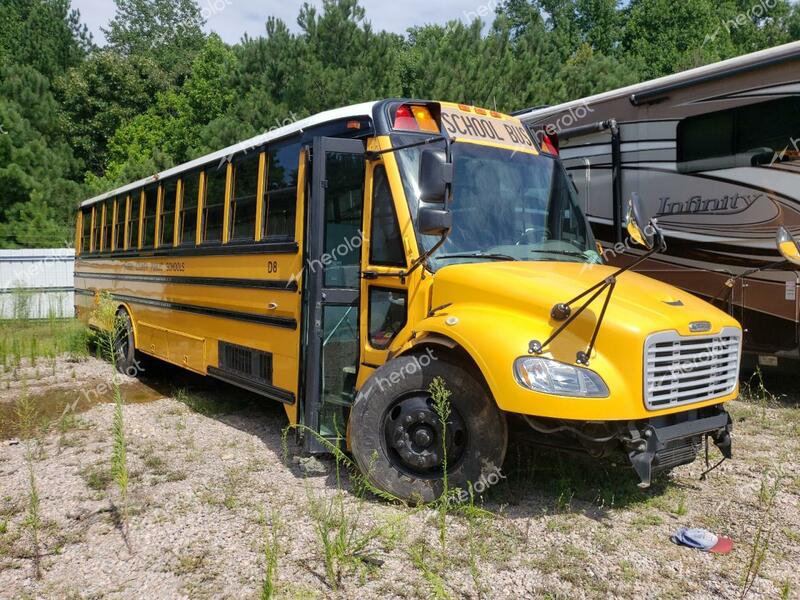 FREIGHTLINER CHASSIS B2 2009 yellow bus diesel 4UZABRDJ99CAA6889 photo #1