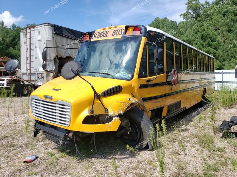 FREIGHTLINER CHASSIS B2 2009 yellow bus diesel 4UZABRDJ99CAA6889 photo #3