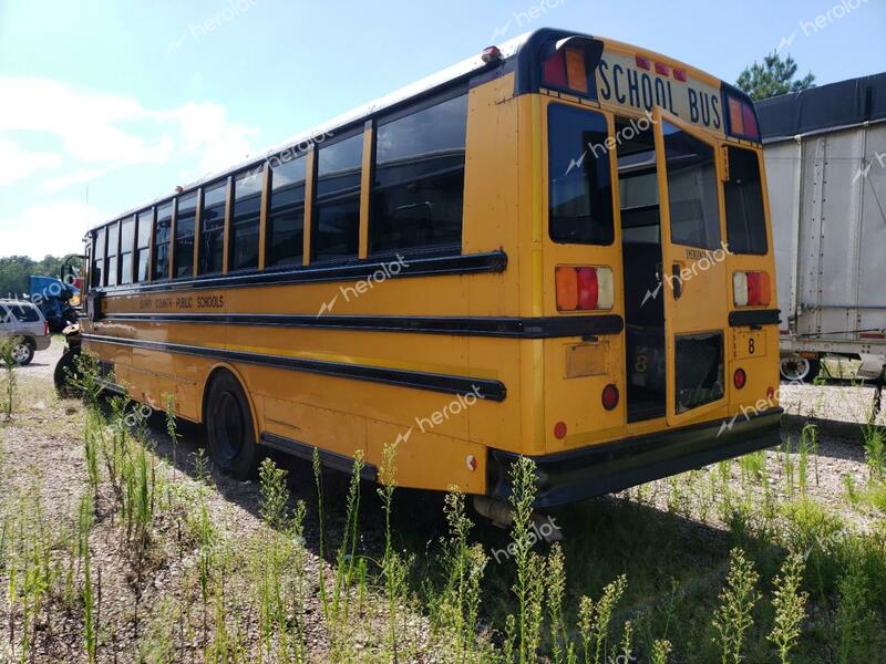 FREIGHTLINER CHASSIS B2 2009 yellow bus diesel 4UZABRDJ99CAA6889 photo #4