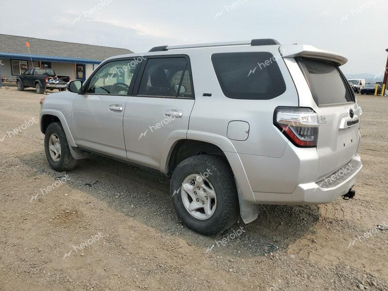 TOYOTA 4RUNNER SE 2023 silver  gas JTEMU5JR9P6096469 photo #3