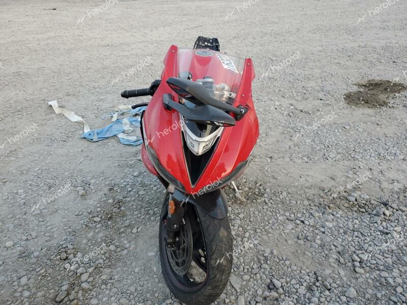 TRIUMPH MOTORCYCLE DAYTONA 67 2013 red racer gas SMTA01YK2DJ581003 photo #3