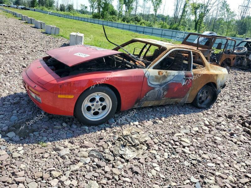 PORSCHE 944 1986 red  gas WP0AA0958GN152718 photo #1