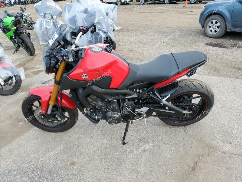 YAMAHA FZ09 2014 red  gas JYARN33EXEA001073 photo #4