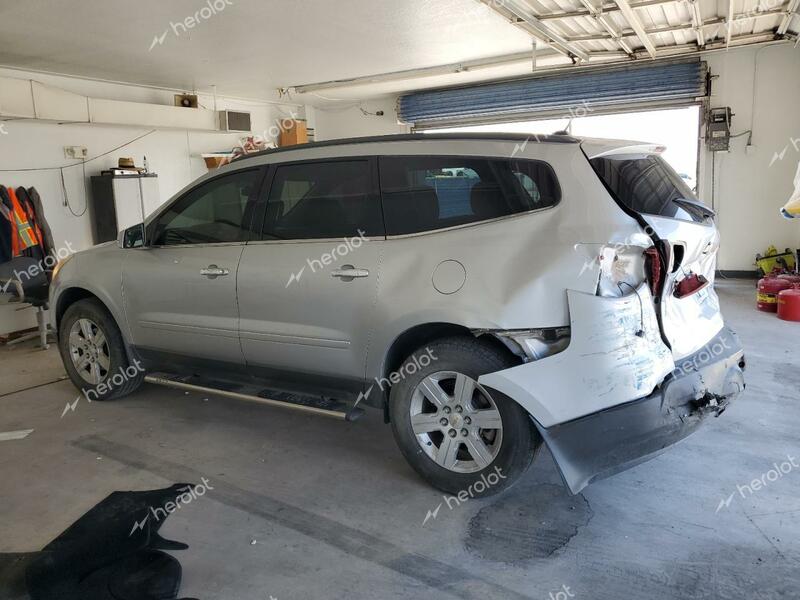 CHEVROLET TRAVERSE 2012 silver  gas 1GNKRGED8CJ132741 photo #3