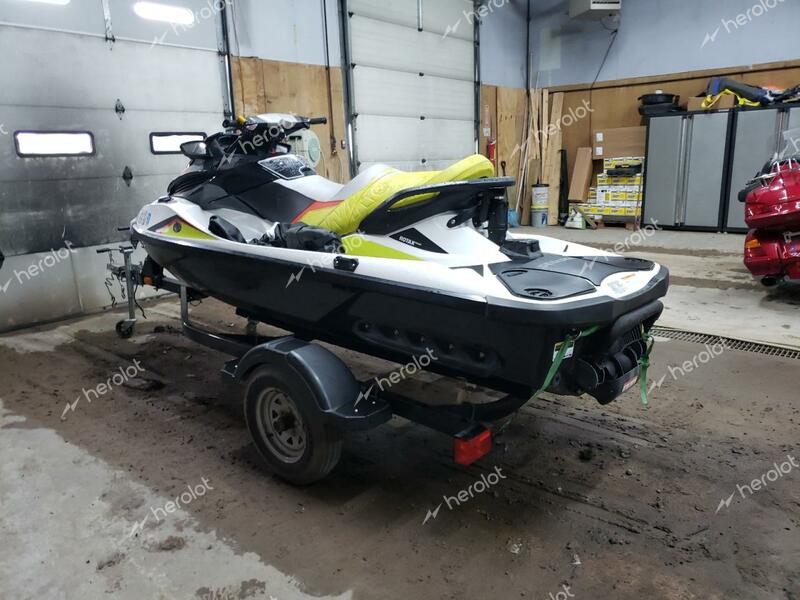 SEAD JET SKI 2015 white   YDV09320B515 photo #4