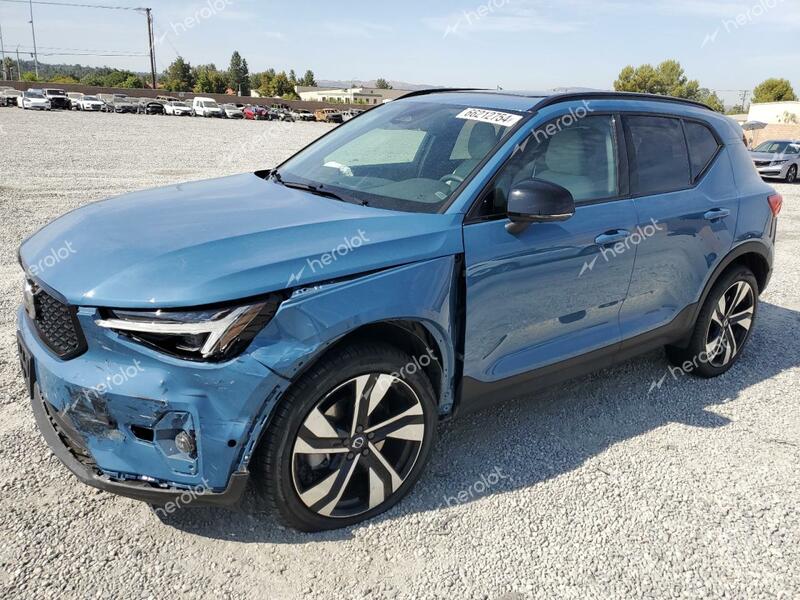 VOLVO XC40 ULTIM 2024 blue  gas YV4L12UM7R2261109 photo #1