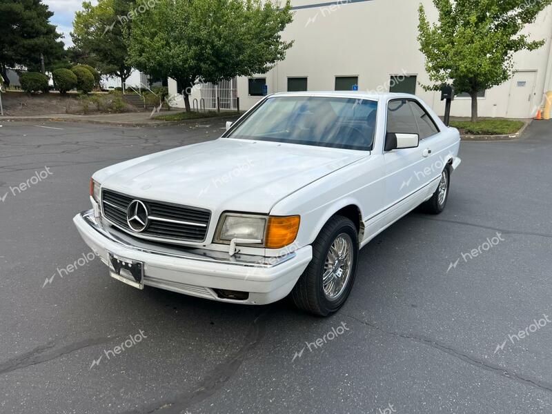 MERCEDES-BENZ 560 SEC 1988 white coupe gas WDBCA45D6JA391436 photo #3