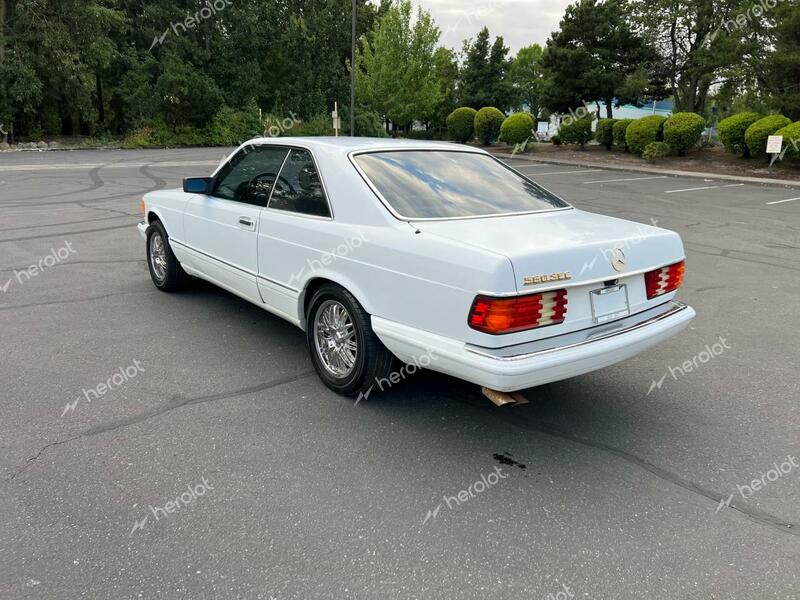 MERCEDES-BENZ 560 SEC 1988 white coupe gas WDBCA45D6JA391436 photo #4