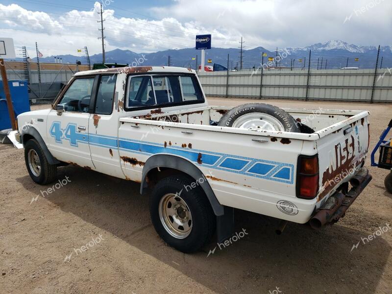 DATSUN 720 KING C 1984 white pickup gas JN6ND06Y5EW006658 photo #3