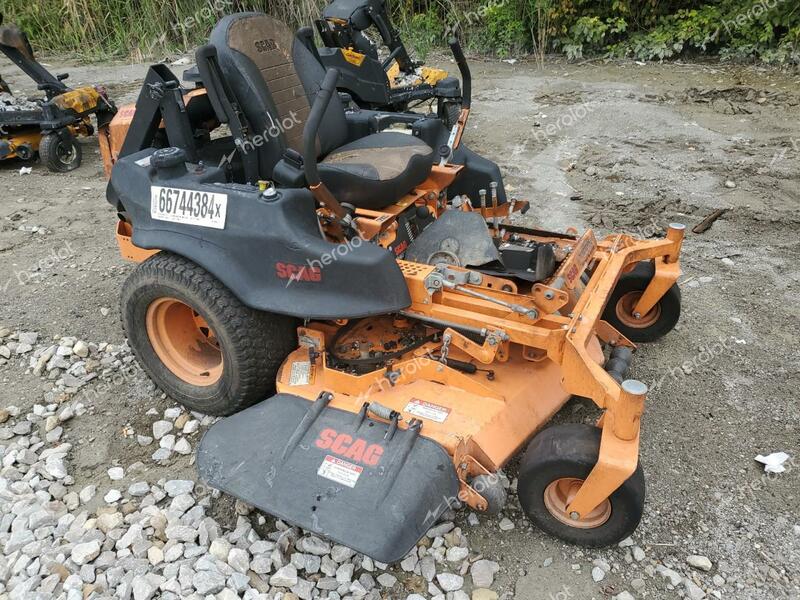 CUB LAWN MOWER 2020 orange   P6000829 photo #1