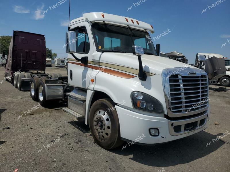 FREIGHTLINER CASCADIA 1 2017 white tractor diesel 3AKJGEDV9HDHP4748 photo #1