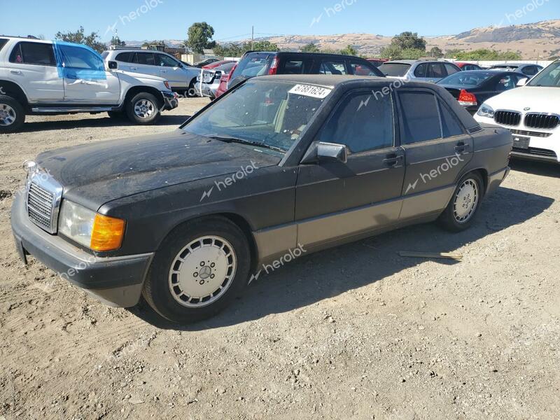 MERCEDES-BENZ 190 E 2.6 1993 black  gas WDBDA29D9PG026676 photo #1