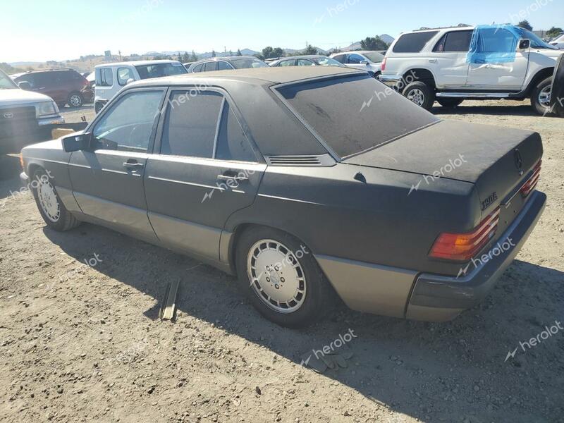 MERCEDES-BENZ 190 E 2.6 1993 black  gas WDBDA29D9PG026676 photo #3