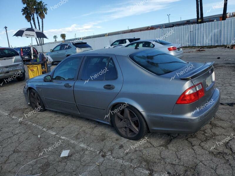 SAAB 9-5 2004 silver  gas YS3EH49G443506949 photo #3