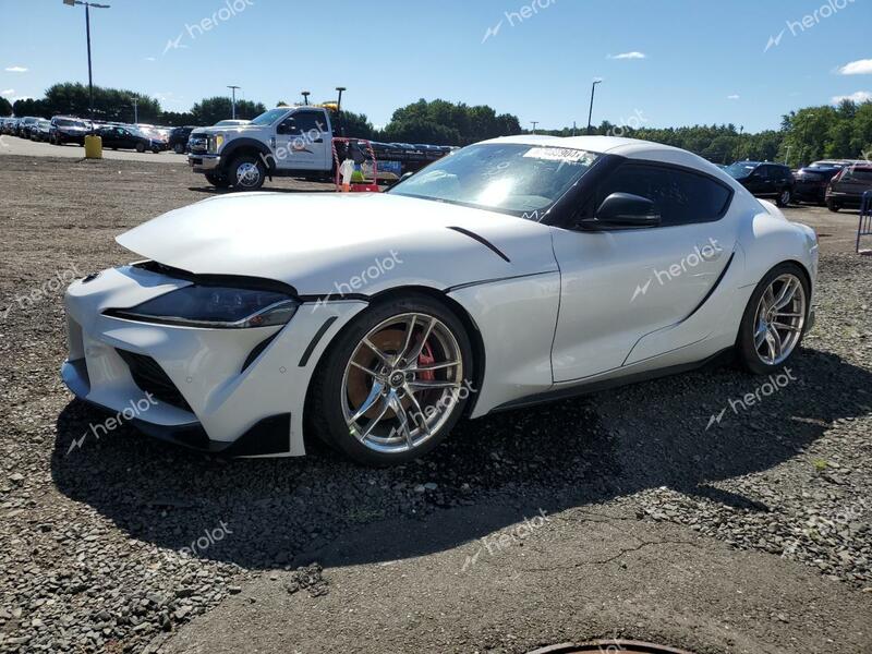 TOYOTA SUPRA BASE 2021 white  gas WZ1DB0C0XMW037925 photo #1