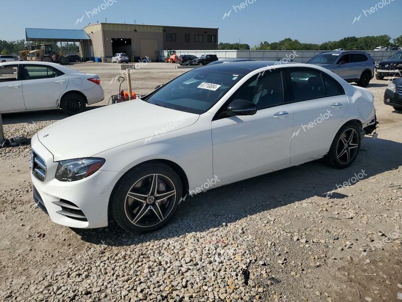 MERCEDES-BENZ E 400 4MAT 2018 white  gas WDDZF6GB0JA400397 photo #1