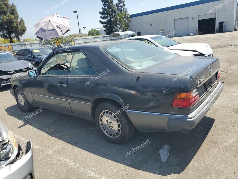 MERCEDES-BENZ 300 CE 1990 black coupe gas WDBEA51D2LB091135 photo #3