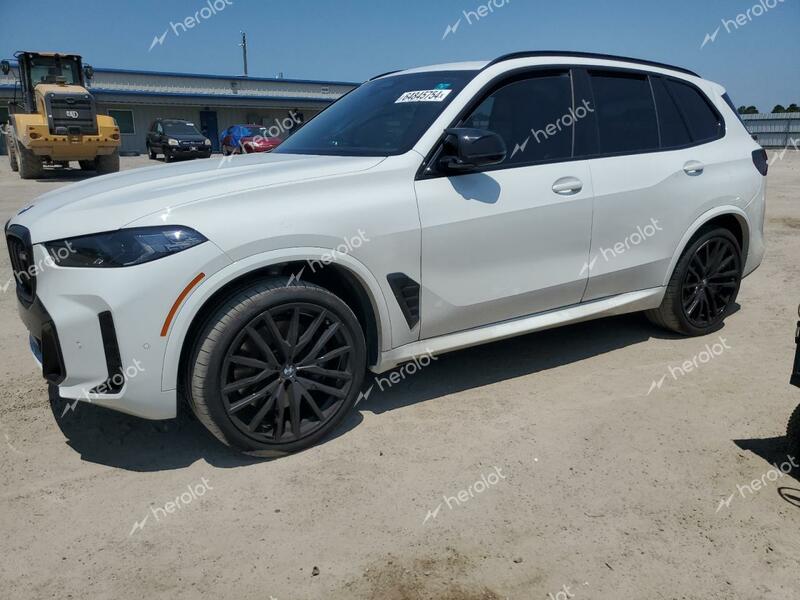 BMW X5 M60I 2024 white  gas 5UX33EU00R9V20718 photo #1