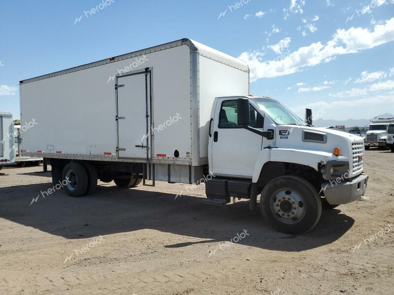 GMC C7500 C7C0 2007 white conventi diesel 1GDJ7C1307F400556 photo #1