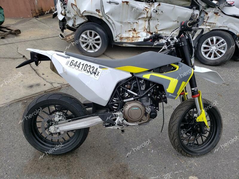 HUSQVARNA SUPERMOTO 2021 white  gas VBKUSV404MM710437 photo #1