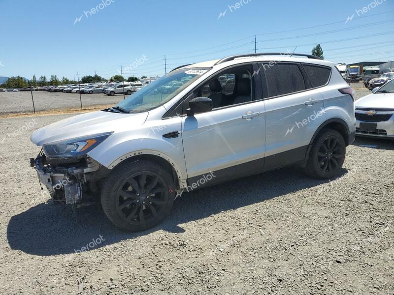 FORD ESCAPE SE 2018 silver  gas 1FMCU0GD7JUA10430 photo #1