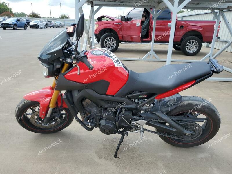 YAMAHA FZ09 2014 red  gas JYARN33E0EA002992 photo #4