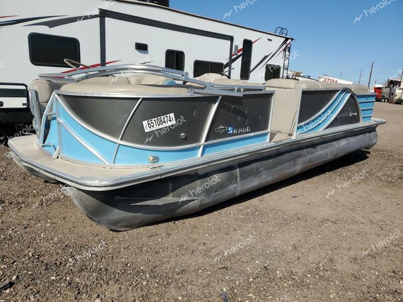 BOAT PONTOON 2020 two tone   FRU45339K920 photo #3