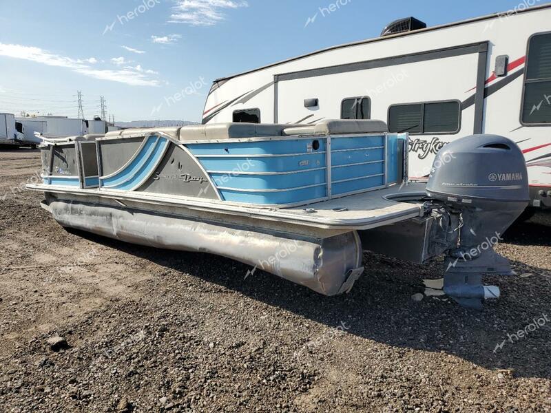 BOAT PONTOON 2020 two tone   FRU45339K920 photo #4