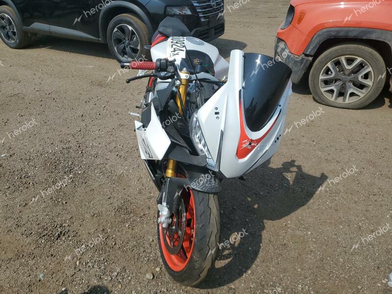 APRILIA RS 660 EXT 2024 white  gas ZD4KSUR02RS000018 photo #3