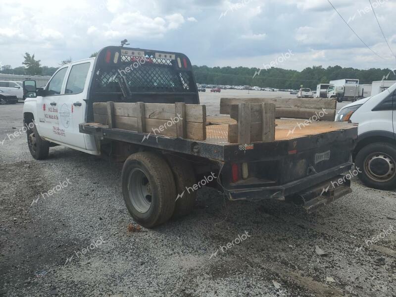 CHEVROLET SILVERADO 2016 white crew cha diesel 1GB4CYC86GF283508 photo #3