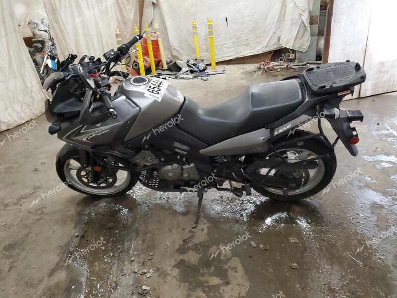 SUZUKI DL650 A 2009 gray road/str gas JS1VP54BX92100113 photo #4