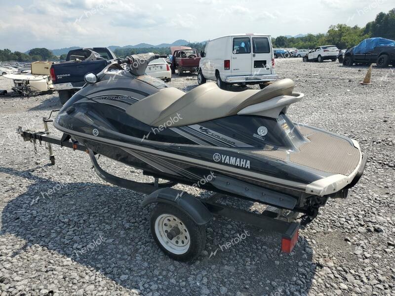 YAMAHA WAVERUNNE 2010 black   YAMA3742C010 photo #4