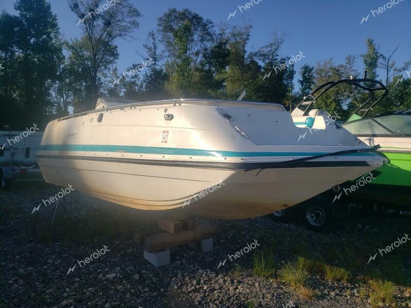 HURR BOAT 1995 white   GDYV1526K495 photo #1