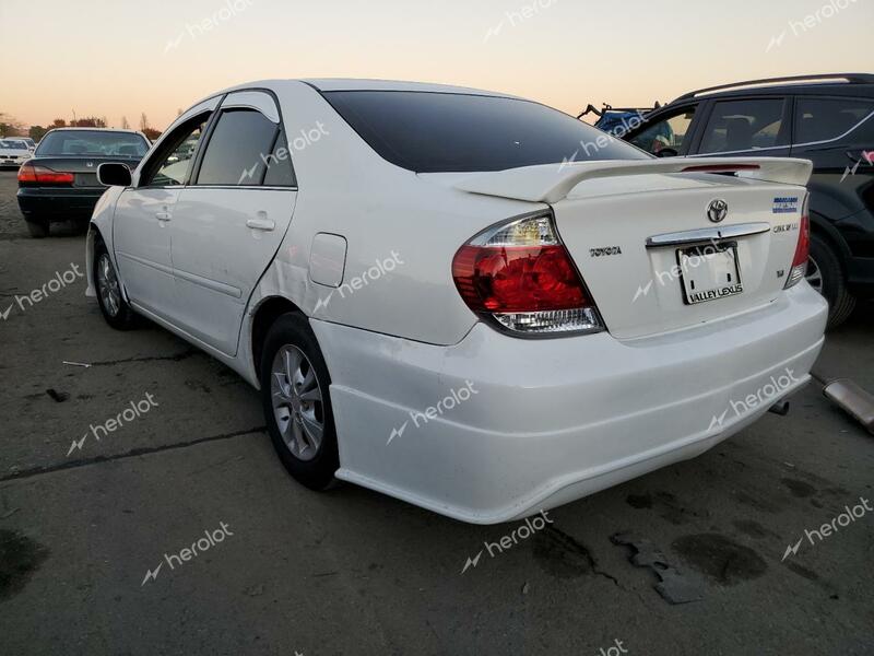 TOYOTA CAMRY LE 2006 white  gas 4T1BF30K76U632159 photo #3