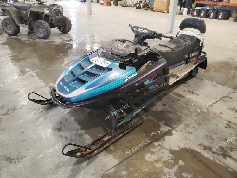 POLARIS SNOWMOBILE 1997 teal   3182144 photo #3