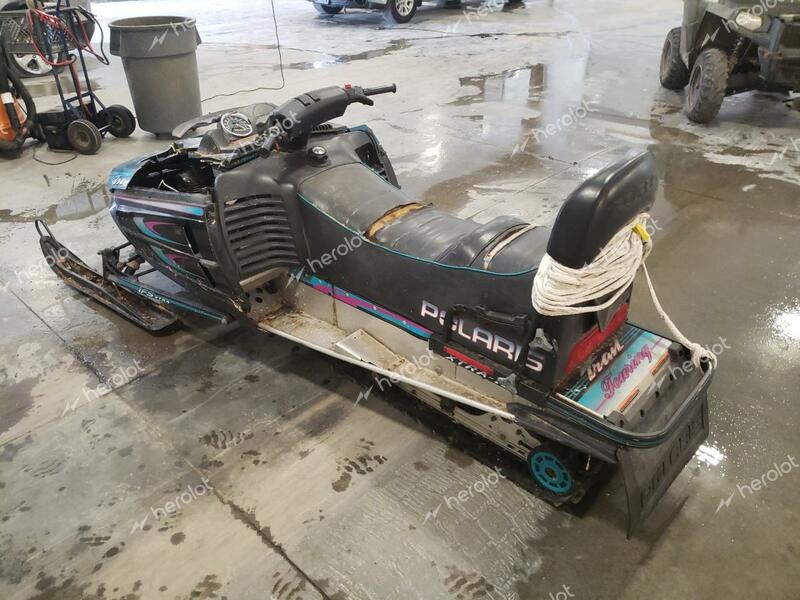 POLARIS SNOWMOBILE 1997 teal   3182144 photo #4