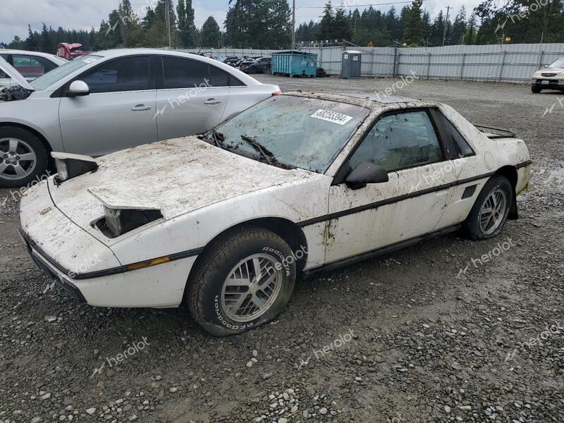 PONTIAC FIERO SE 1984 white  gas 1G2AF37R6EP320306 photo #1