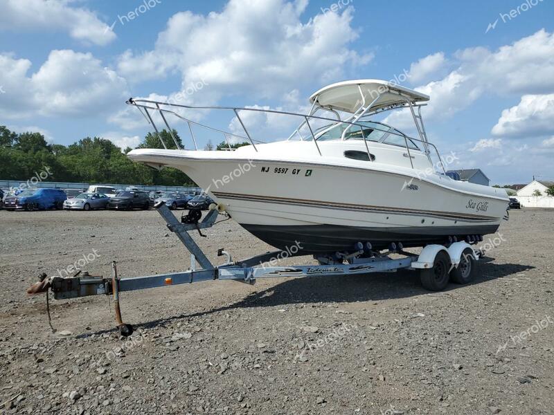 WELLS CARGO BOAT W/TRL 2002 white   WELANA01E102 photo #3